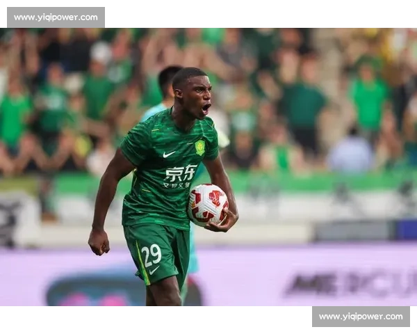 工体逆转夜！张玉宁造点 + 法比奥绝杀，国安 2-1 云南玉昆延续不败